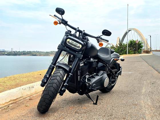 HARLEY-DAVIDSON SOFTAIL FAT BOB 114 